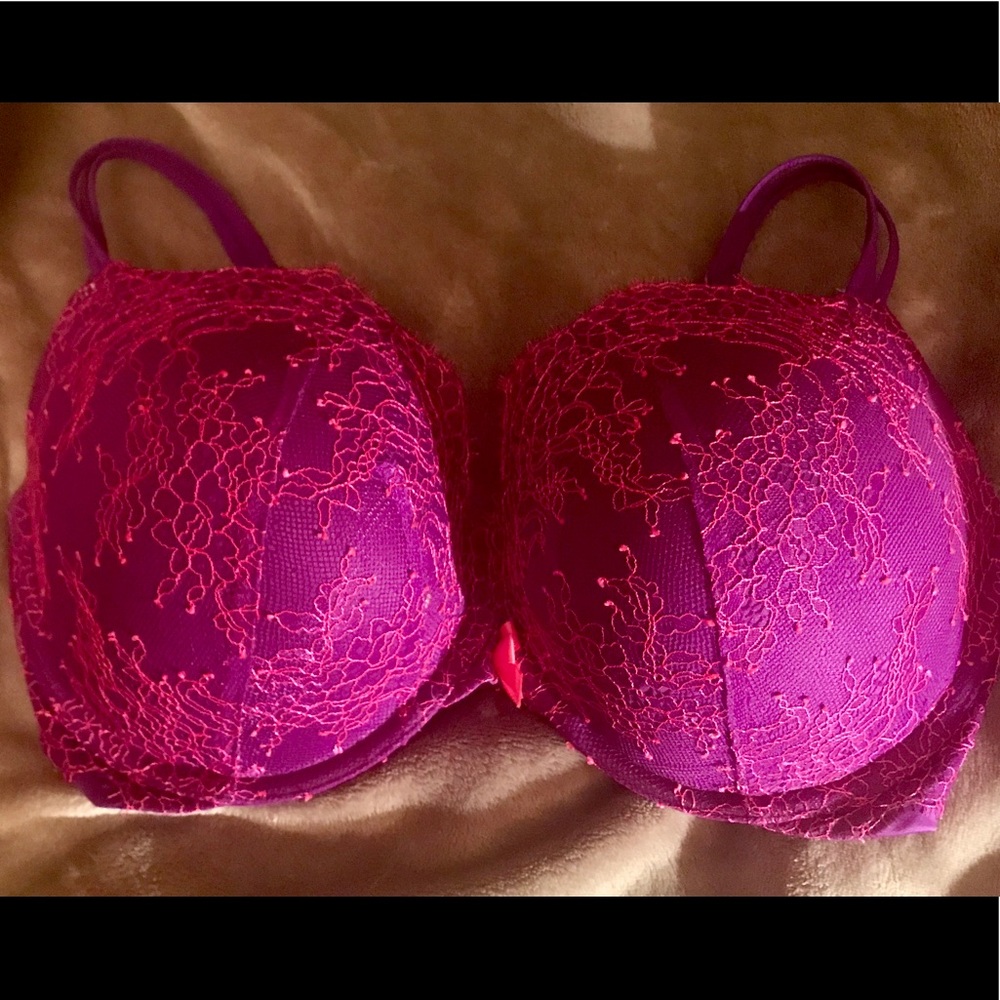 Victoria’s Secret 34DDD BRA